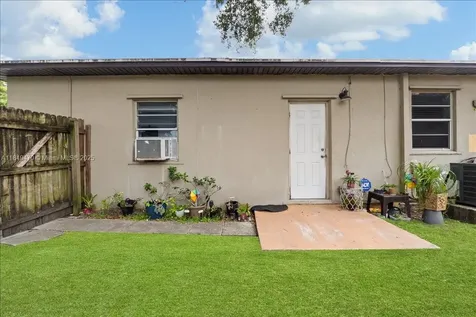 6616 SW 2nd Court Pembroke Pines FL 33023