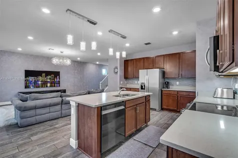3813 Greenway Drive Hollywood FL 33021