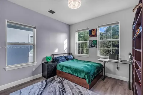 3813 Greenway Drive Hollywood FL 33021