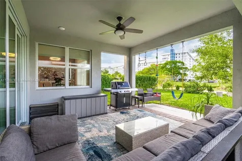 3813 Greenway Drive Hollywood FL 33021