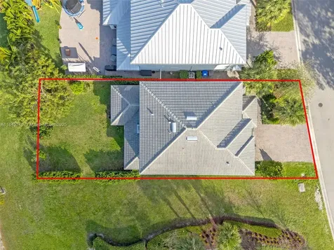3813 Greenway Drive Hollywood FL 33021