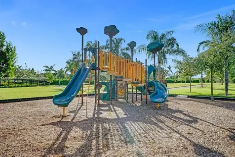 3813 Greenway Drive Hollywood FL 33021