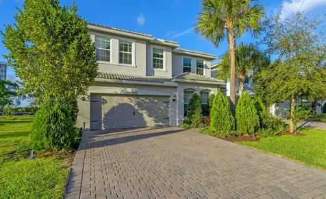 3813 Greenway Drive Hollywood FL 33021