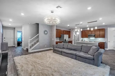 3813 Greenway Drive Hollywood FL 33021