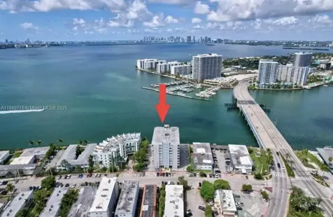 2016 Bay Drive Miami Beach FL 33141
