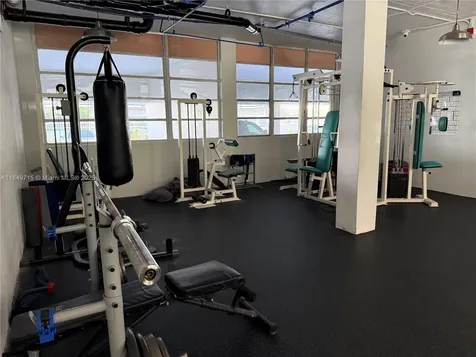 2016 Bay Drive Miami Beach FL 33141