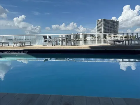 2016 Bay Drive Miami Beach FL 33141