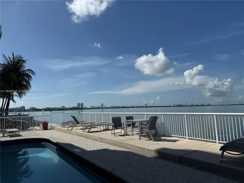 2016 Bay Drive Miami Beach FL 33141