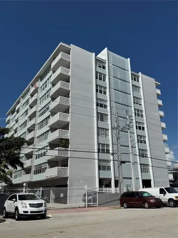 2016 Bay Drive Miami Beach FL 33141