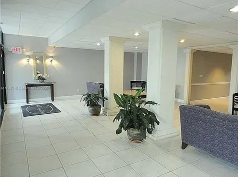 2016 Bay Drive Miami Beach FL 33141
