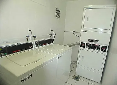 2016 Bay Drive Miami Beach FL 33141