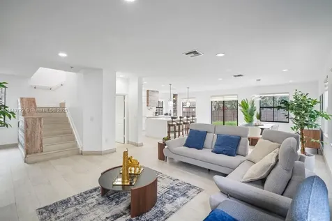 10016 NW 89th Terrace Doral FL 33178