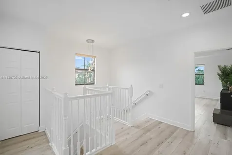 10016 NW 89th Terrace Doral FL 33178