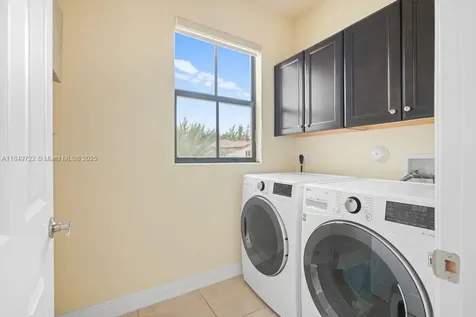 10016 NW 89th Terrace Doral FL 33178