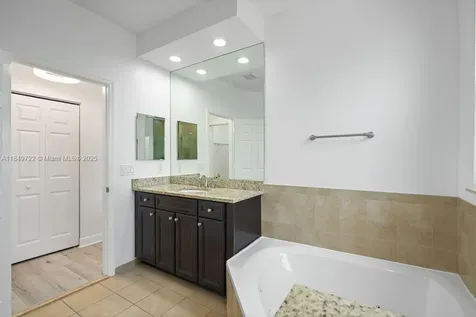 10016 NW 89th Terrace Doral FL 33178