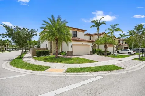 10016 NW 89th Terrace Doral FL 33178