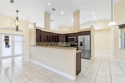 12920 SW 220th Terrace Miami FL 33170