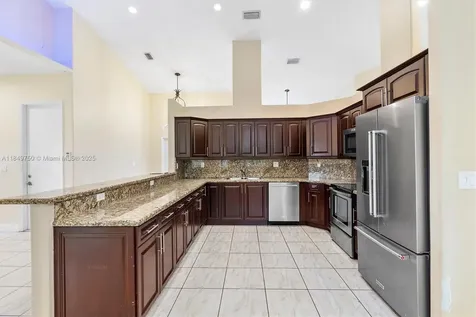 12920 SW 220th Terrace Miami FL 33170