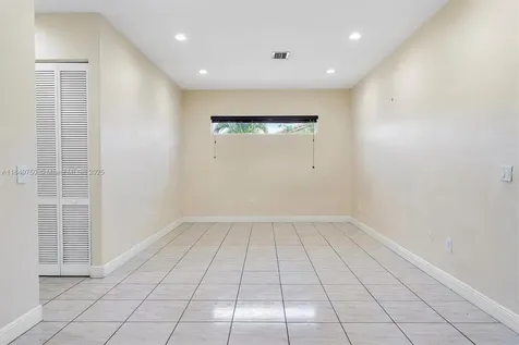 12920 SW 220th Terrace Miami FL 33170