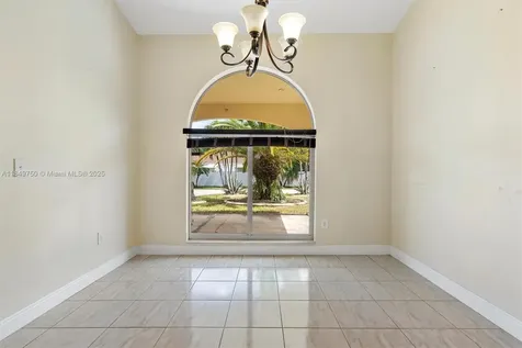 12920 SW 220th Terrace Miami FL 33170
