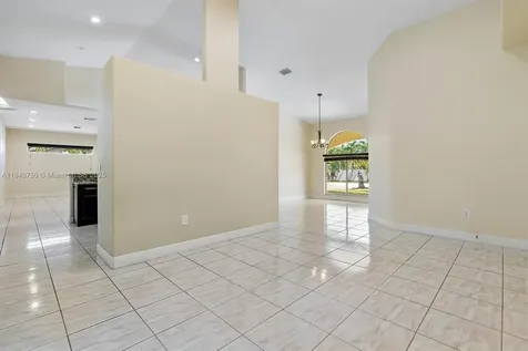 12920 SW 220th Terrace Miami FL 33170