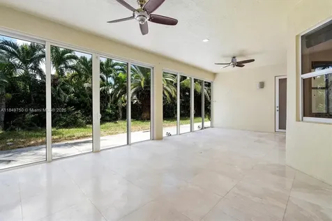 12920 SW 220th Terrace Miami FL 33170