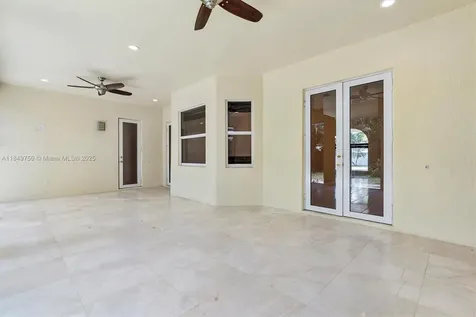 12920 SW 220th Terrace Miami FL 33170