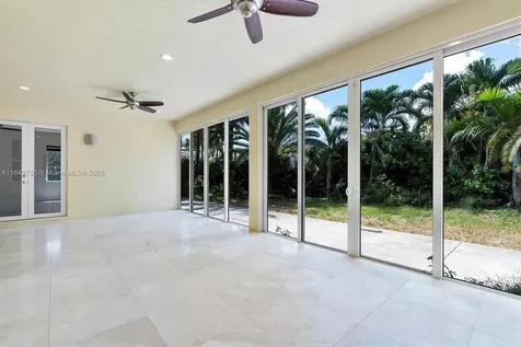 12920 SW 220th Terrace Miami FL 33170