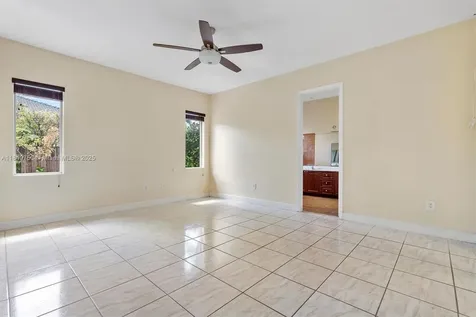 12920 SW 220th Terrace Miami FL 33170