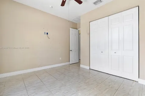 12920 SW 220th Terrace Miami FL 33170