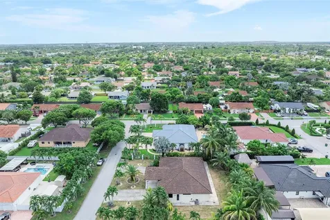 12920 SW 220th Terrace Miami FL 33170