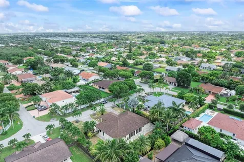 12920 SW 220th Terrace Miami FL 33170