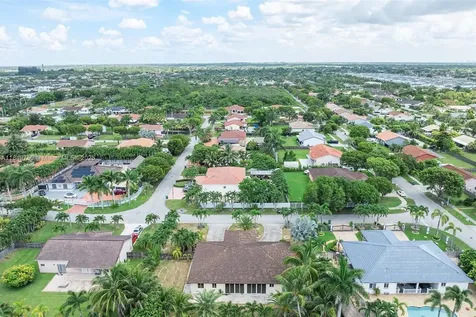 12920 SW 220th Terrace Miami FL 33170