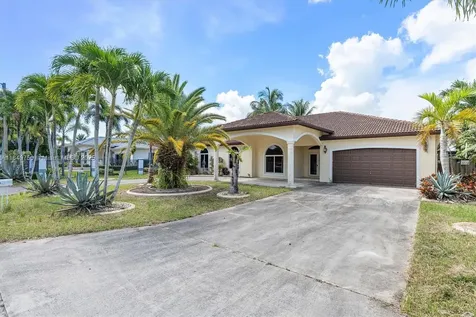 12920 SW 220th Terrace Miami FL 33170