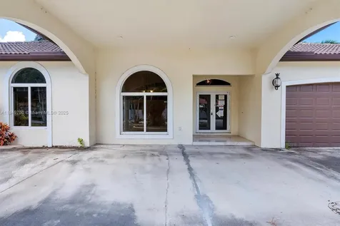 12920 SW 220th Terrace Miami FL 33170