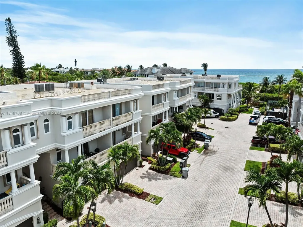 1784 Bay Drive Pompano Beach FL 33062