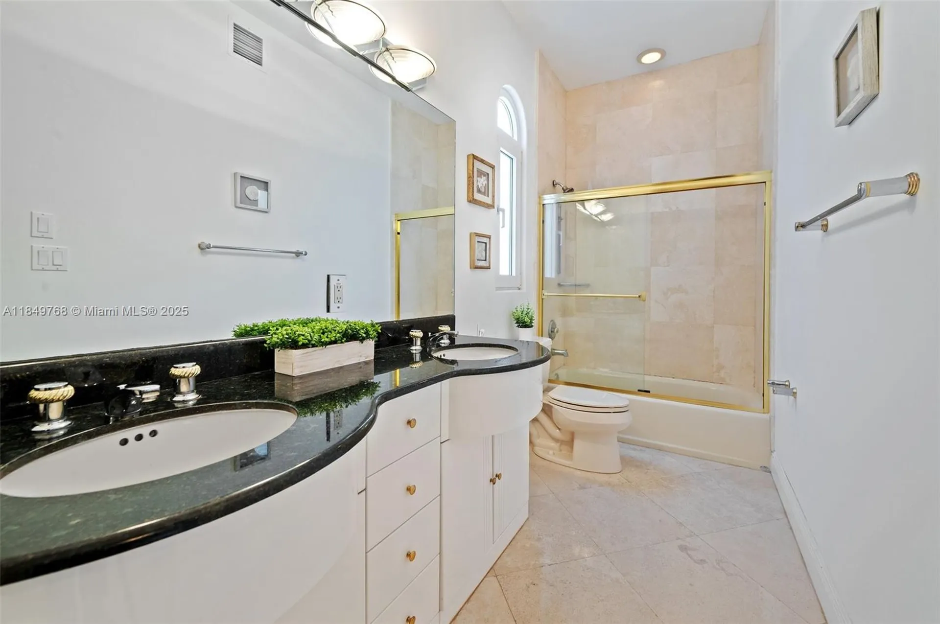 1784 Bay Drive Pompano Beach FL 33062