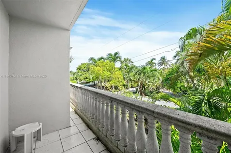 1784 Bay Drive Pompano Beach FL 33062
