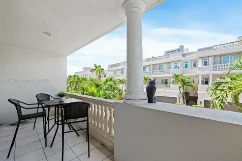 1784 Bay Drive Pompano Beach FL 33062
