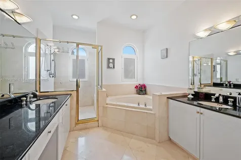 1784 Bay Drive Pompano Beach FL 33062