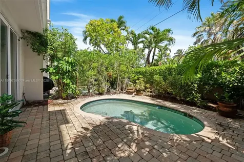 1784 Bay Drive Pompano Beach FL 33062