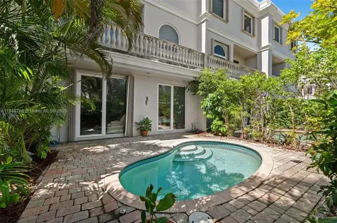 1784 Bay Drive Pompano Beach FL 33062