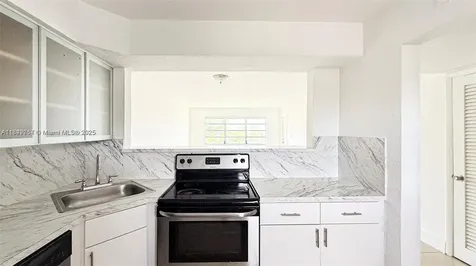 1450 NE 191st Street Miami FL 33179