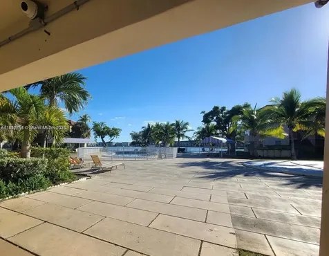 1450 NE 191st Street Miami FL 33179