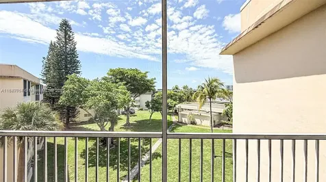 1450 NE 191st Street Miami FL 33179