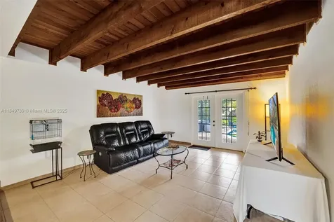 10476 SW 52nd Street Cooper City FL 33328