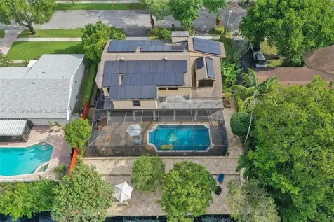10476 SW 52nd Street Cooper City FL 33328
