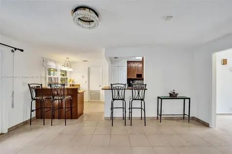 10476 SW 52nd Street Cooper City FL 33328