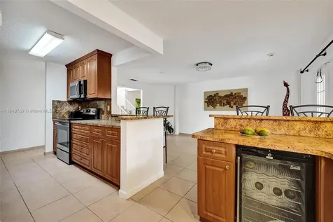 10476 SW 52nd Street Cooper City FL 33328