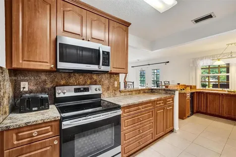 10476 SW 52nd Street Cooper City FL 33328